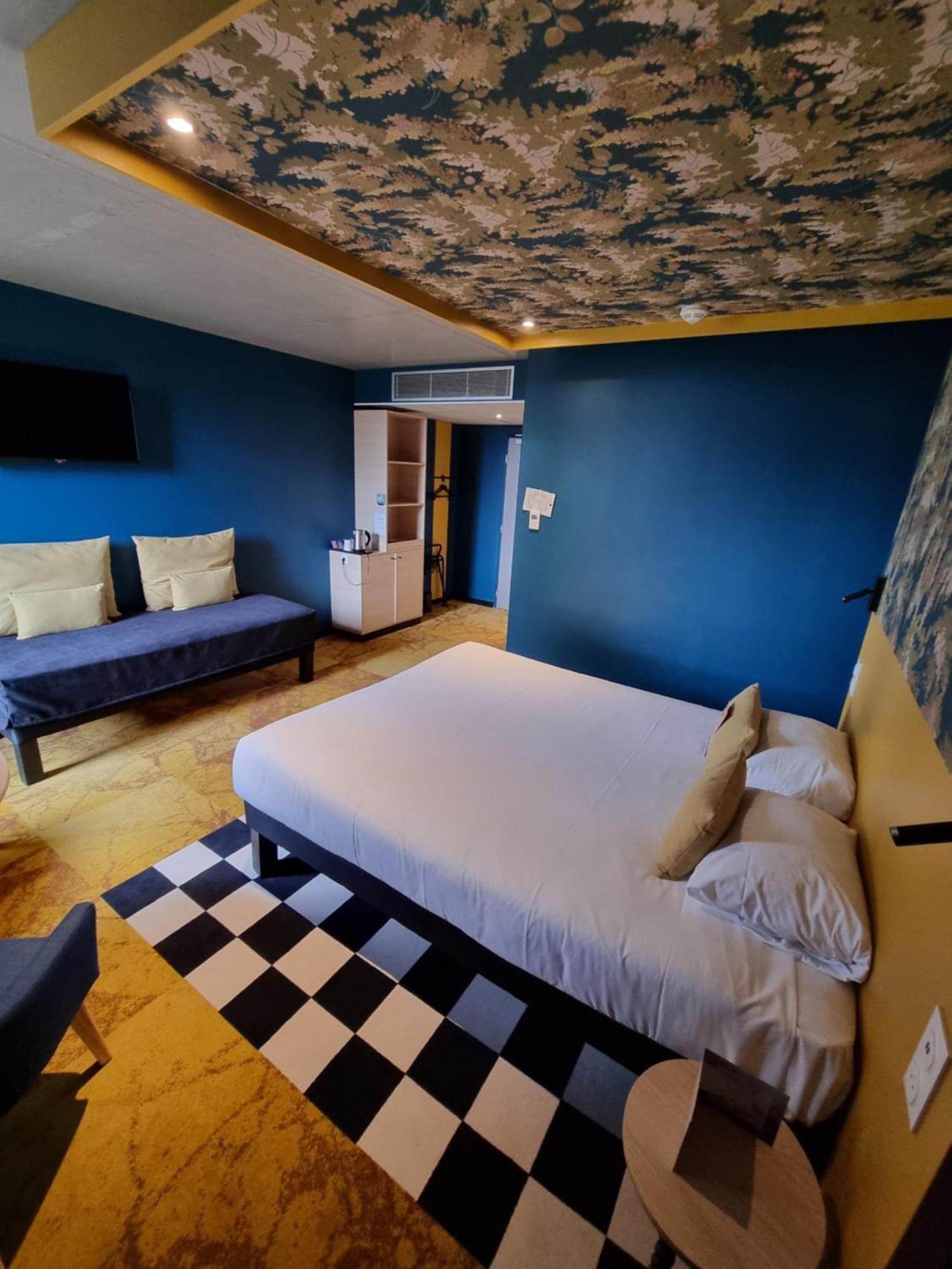 Отель Ibis Styles Dijon Sud Domaine De Beauregard 21600 Лонвик Экстерьер фото