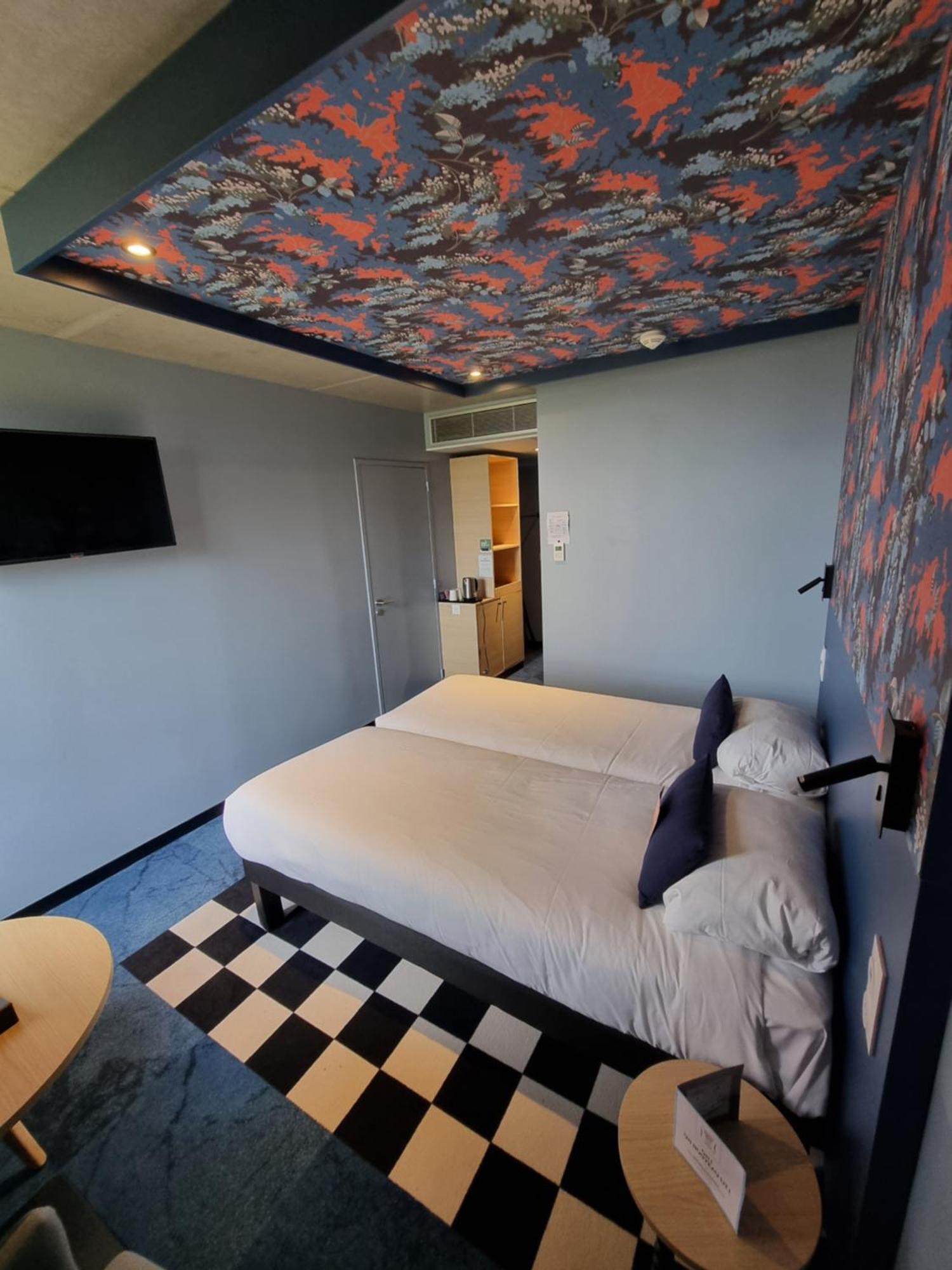 Отель Ibis Styles Dijon Sud Domaine De Beauregard 21600 Лонвик Экстерьер фото