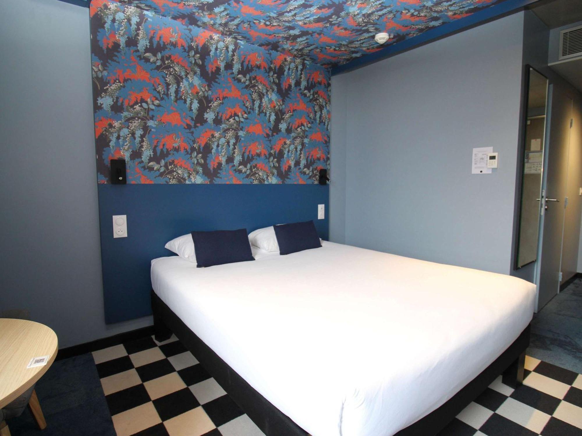 Отель Ibis Styles Dijon Sud Domaine De Beauregard 21600 Лонвик Экстерьер фото